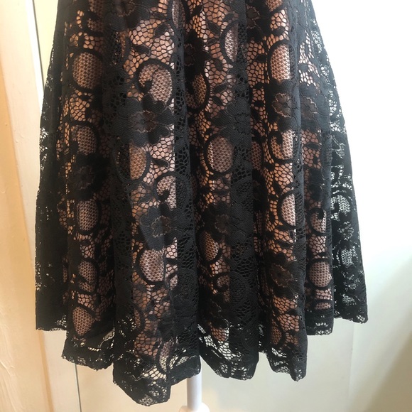 Black Lace Dress - Picture 6 of 10